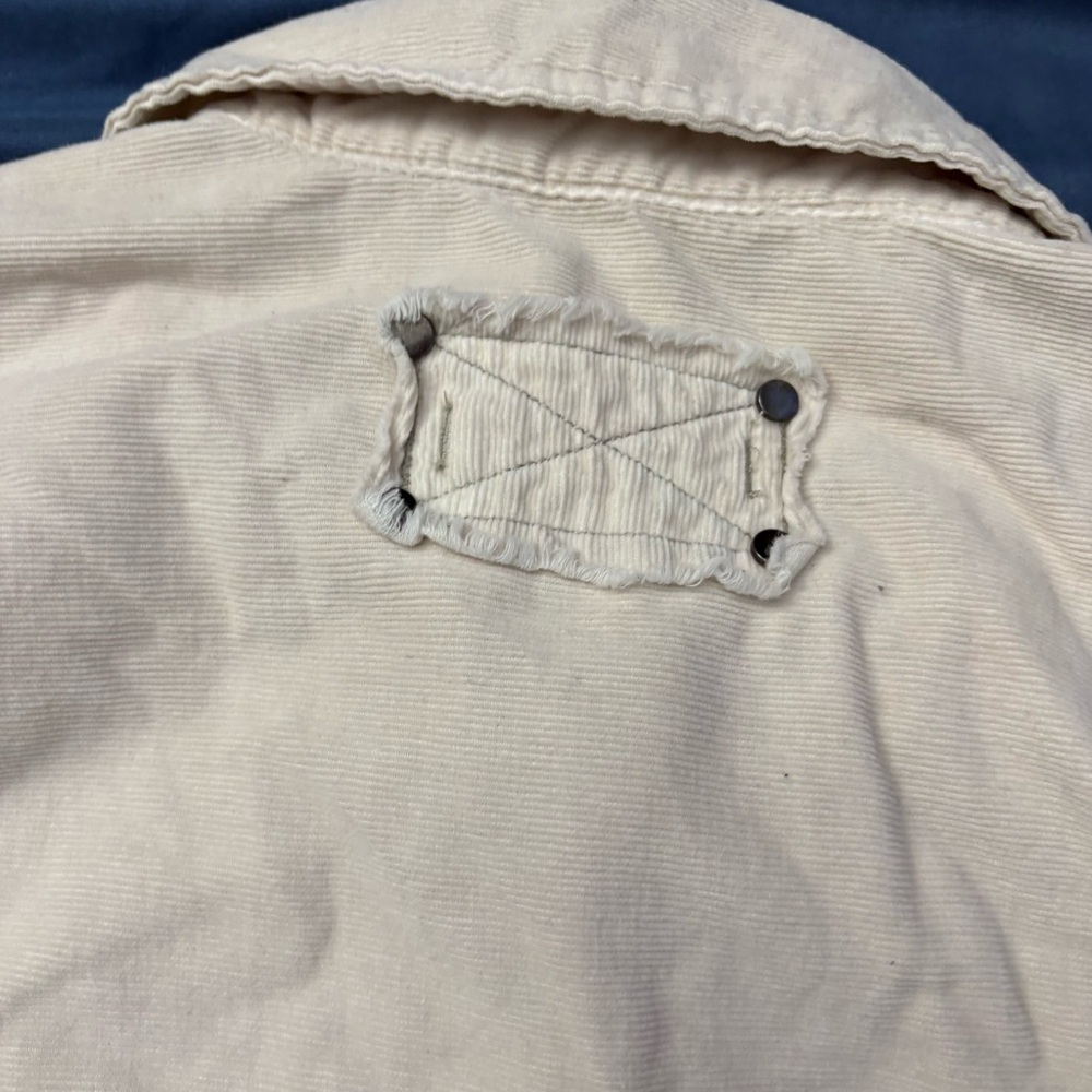 The Free People Shirt Top Womens Large Beige Button Up Classic Oversized - Picture 9 of 11
